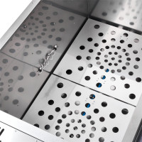 LEADER 3500M SMART links angebaut, Edelstahl mit Werkzeug