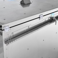 MASTER 3500M SMART rechts angebaut, Edelstahl mit Werkzeug